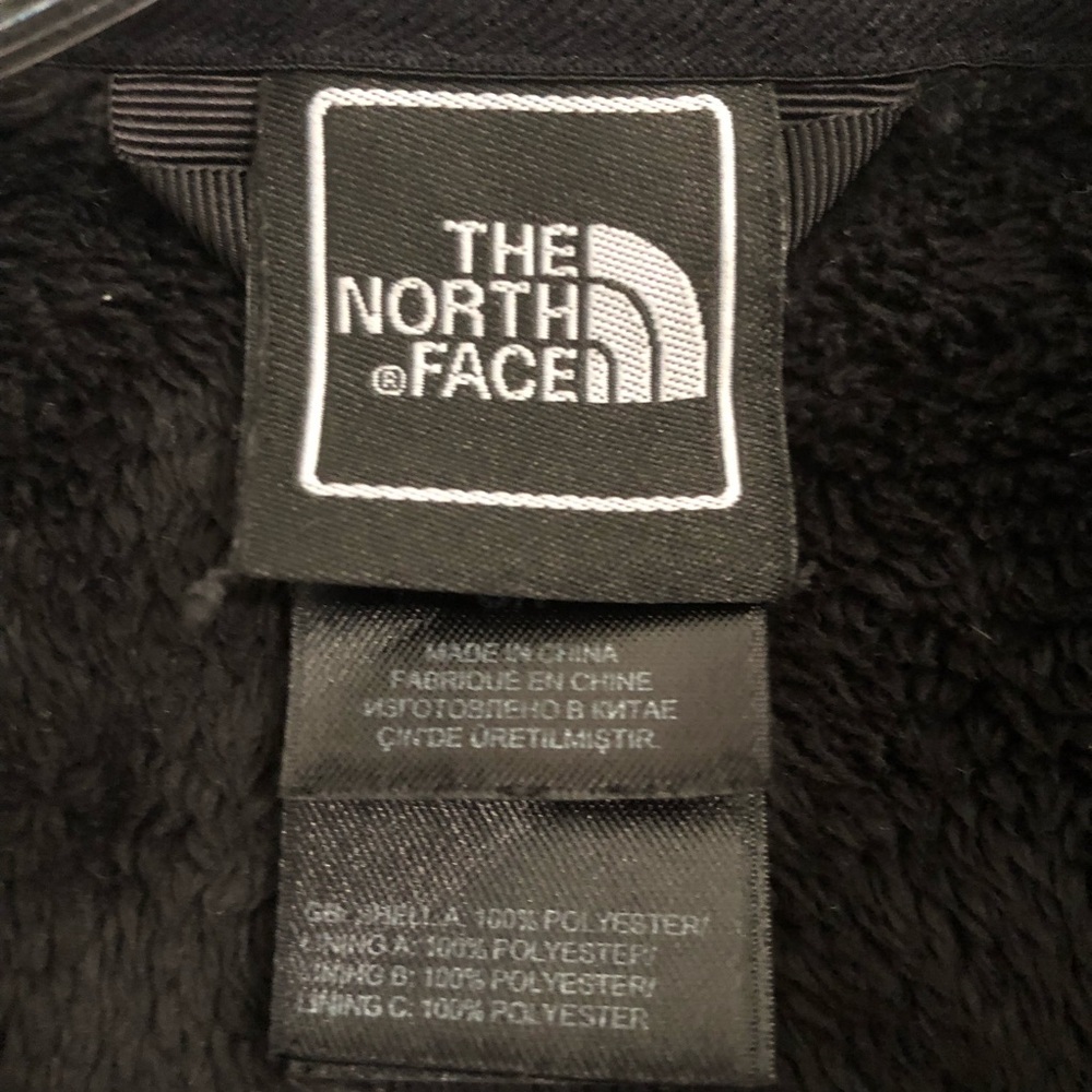 ❌SOLD❌ The North Face Women's Black Osito Fleece Jacket - Small Petite - Picture 7 of 13